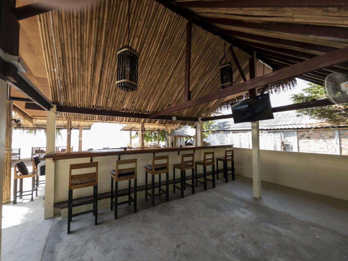 Isara Lanta Beach Resort Koh Lanta Exterior photo