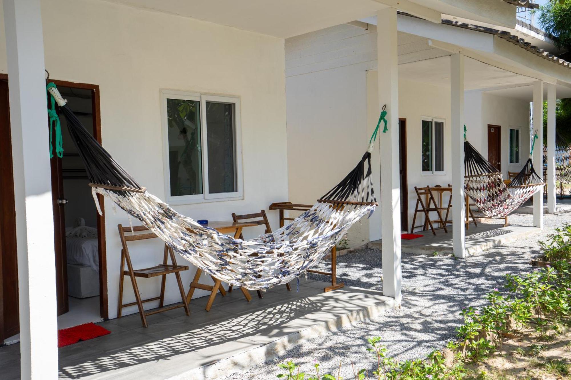Isara Lanta Beach Resort Koh Lanta Exterior photo